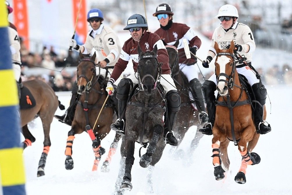 U.S. Polo Assn. celebra debut histórico como socio de vestuario de la 41.ª Snow Polo World Cup St. Moritz
