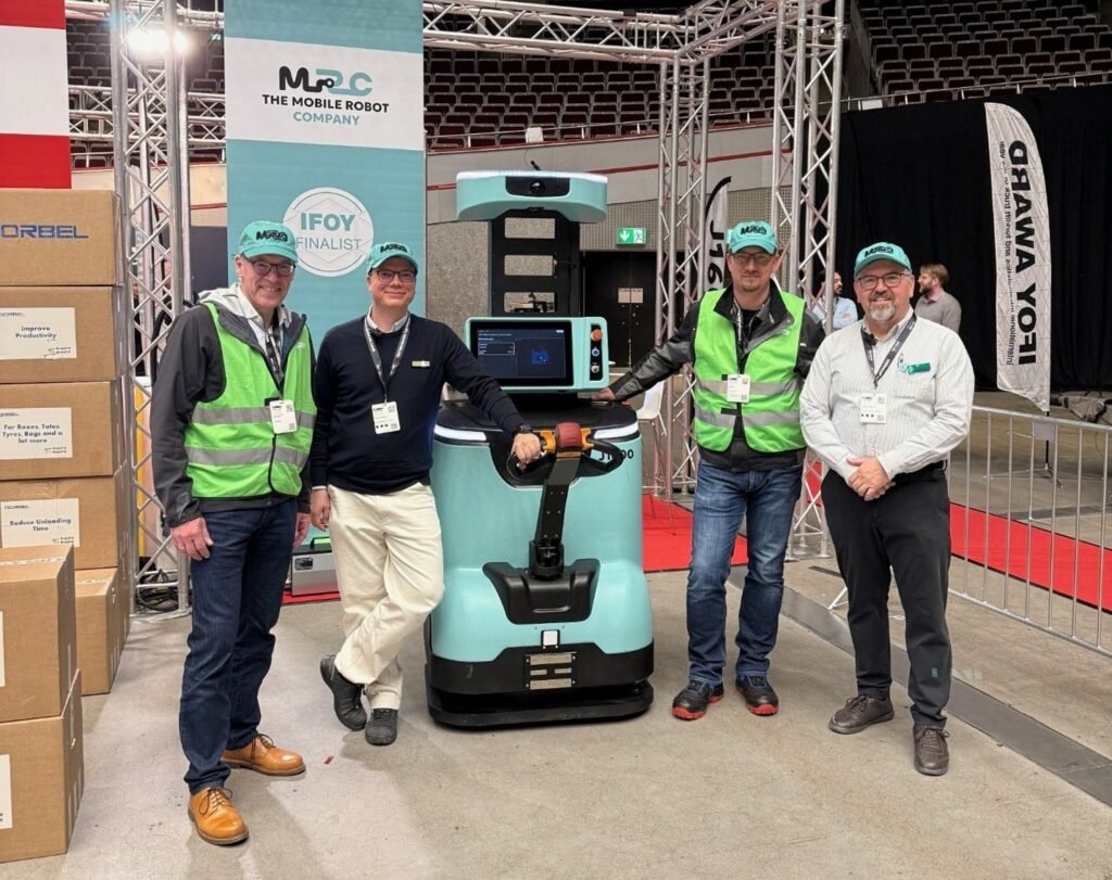 La colaboración entre humanos y robots gana protagonismo en un prestigioso premio internacional de logística
