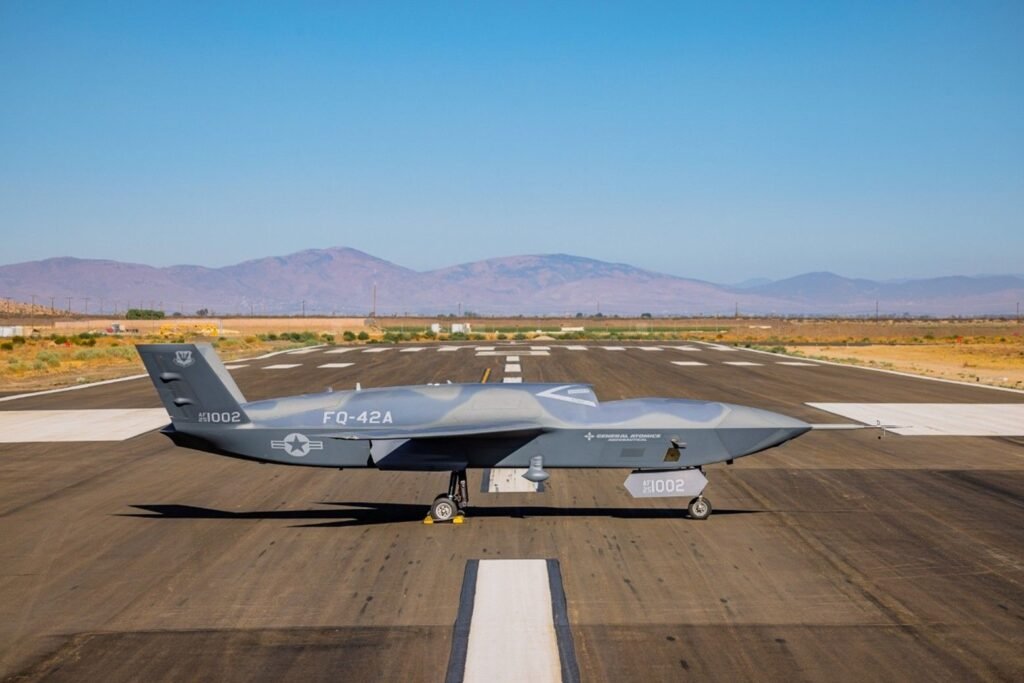 GA-ASI se asocia con Spirit Defense para la producción del avión de combate colaborativo FQ-42